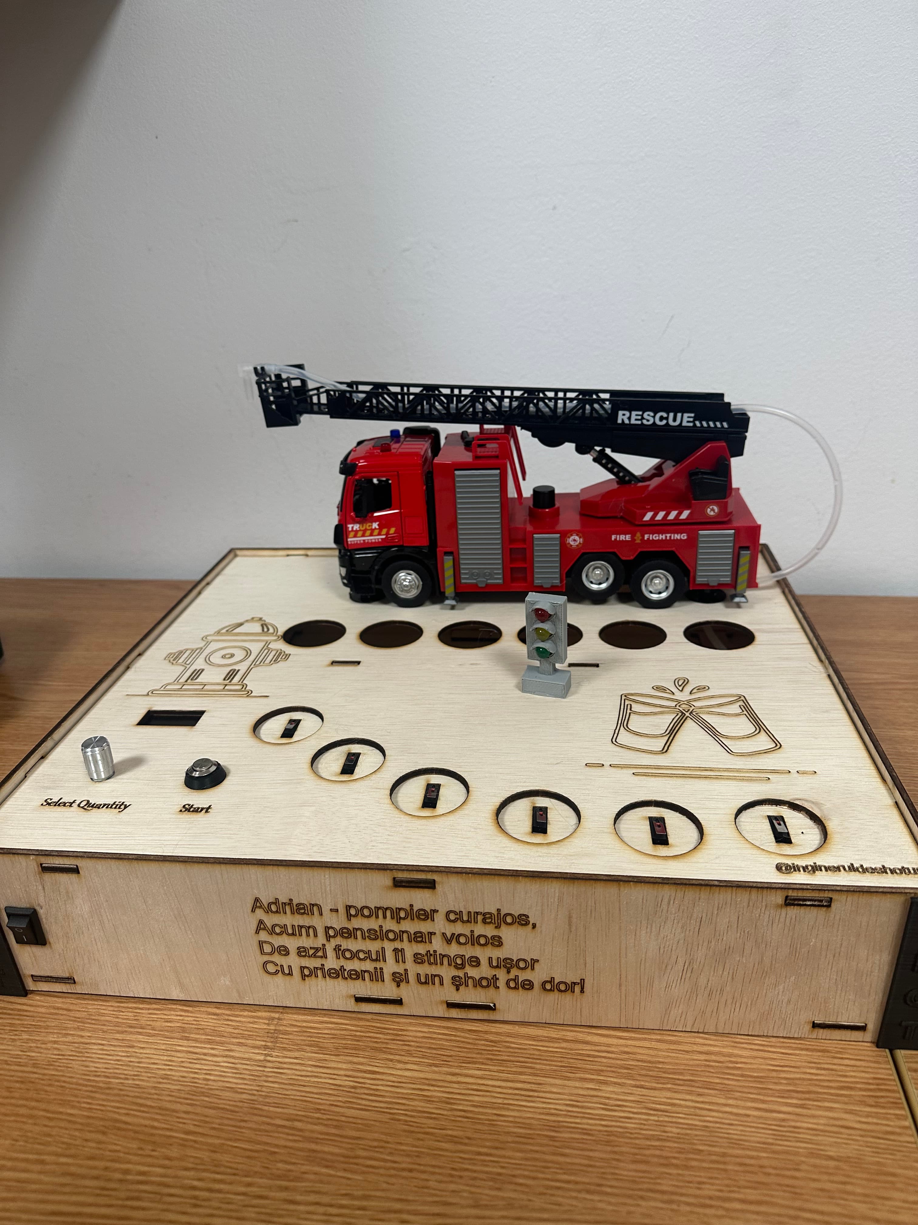Aparat de shoturi Fire Rescue Edition – Model mașină de pompieri